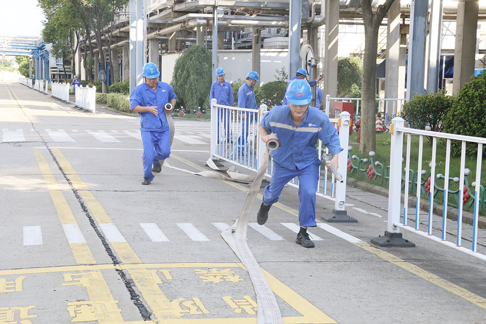 1.9  消防演練（0918）成品二車間周陳鋮、黃佳.JPG